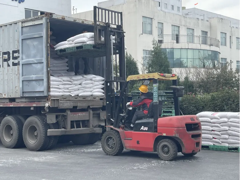 国星首批挤压硫酸铵出口东南亚